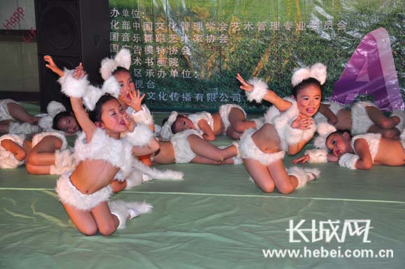 闪亮童星·中国国际少儿才艺大赛在邯郸海选-