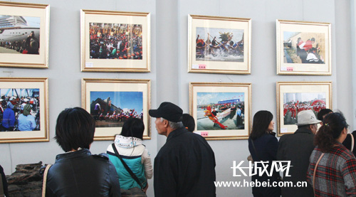 [走基层]滨海新区塘沽社区艺术节摄影展开展