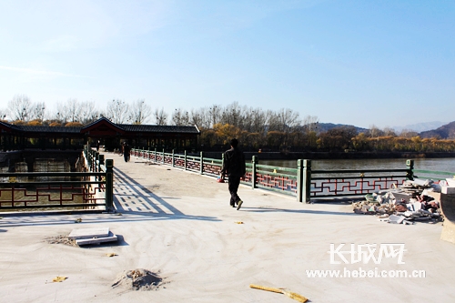 承德武烈河乾阳步行桥将于11月9日竣工[组图]