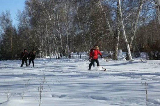 新疆哈巴河:燃烧的冰雪 火热的情(图)