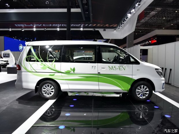 2017上海车展：东风风行菱智M5 EV发布