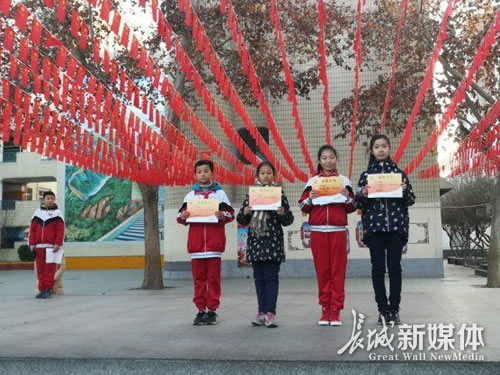 友谊大街小学:让学生站在学校的正中央