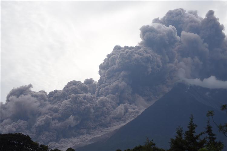 危地马拉火山喷发遇难人数升至25人
