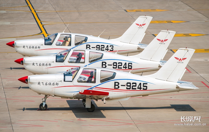 2018中国国际通用航空博览会静态展 多架飞机