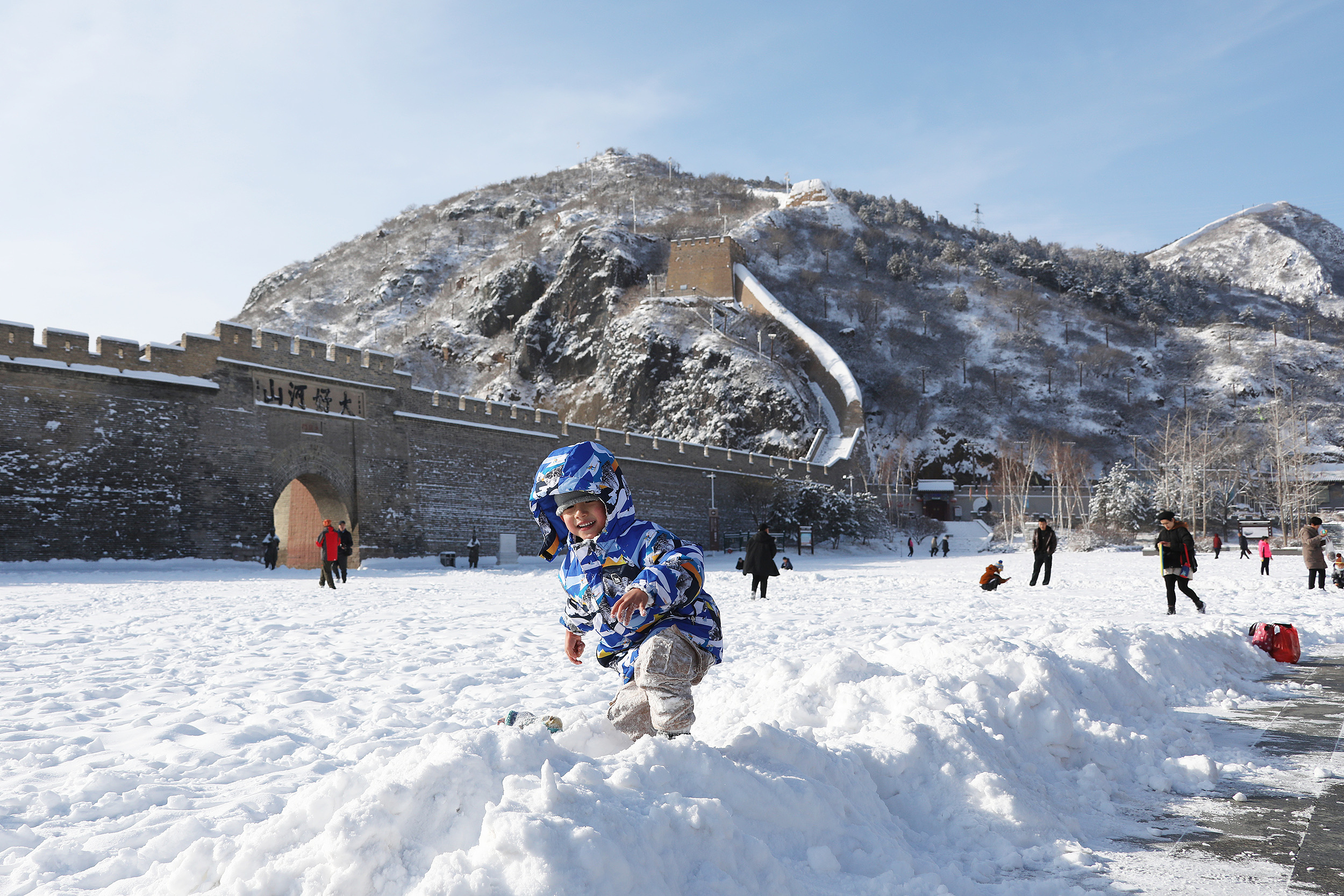 河北崇礼：人工造雪 为滑雪季做准备--图片频道--人民网