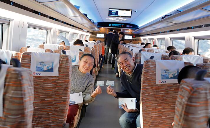 【跟着记者看京张】黑科技+冬奥元素，京张高铁来了！