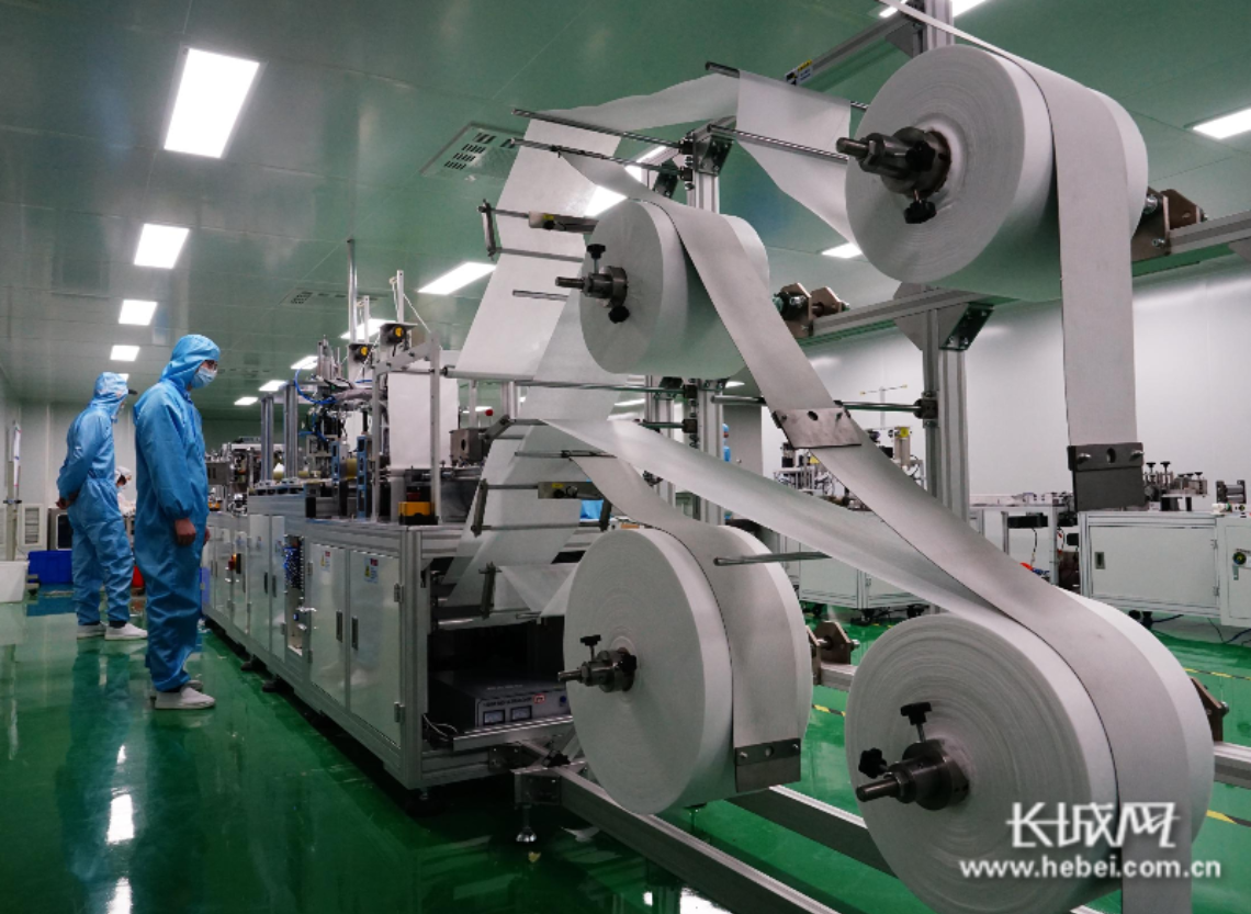 秦皇岛市首条全自动KN95口罩生产线投产