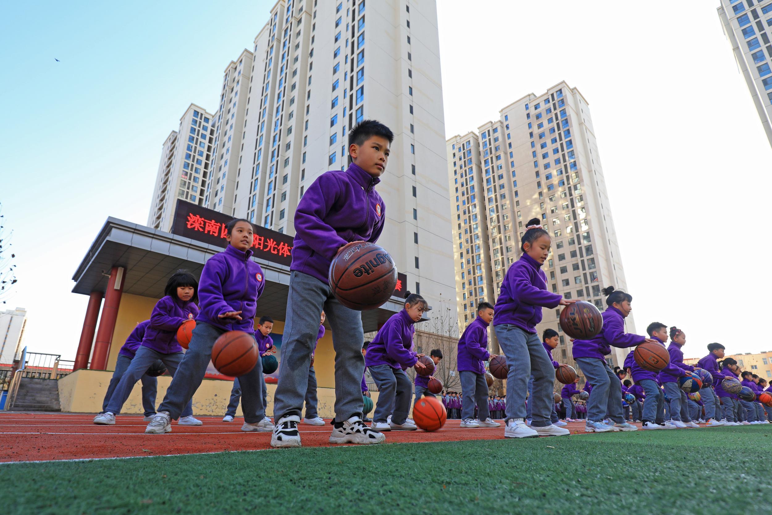 河北滦南：体育大课间让学生快乐成长