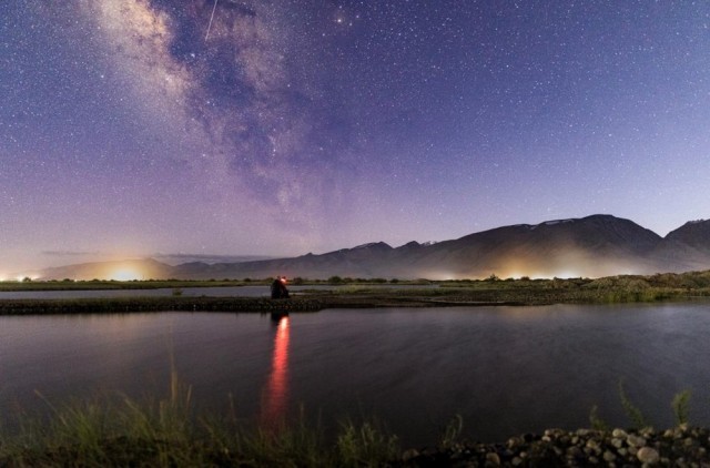 疑是银河落九天。贡觉群培摄