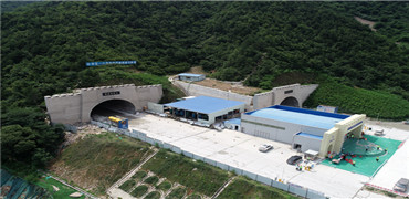 河北省目前在建高速最長隧道26日順利貫通