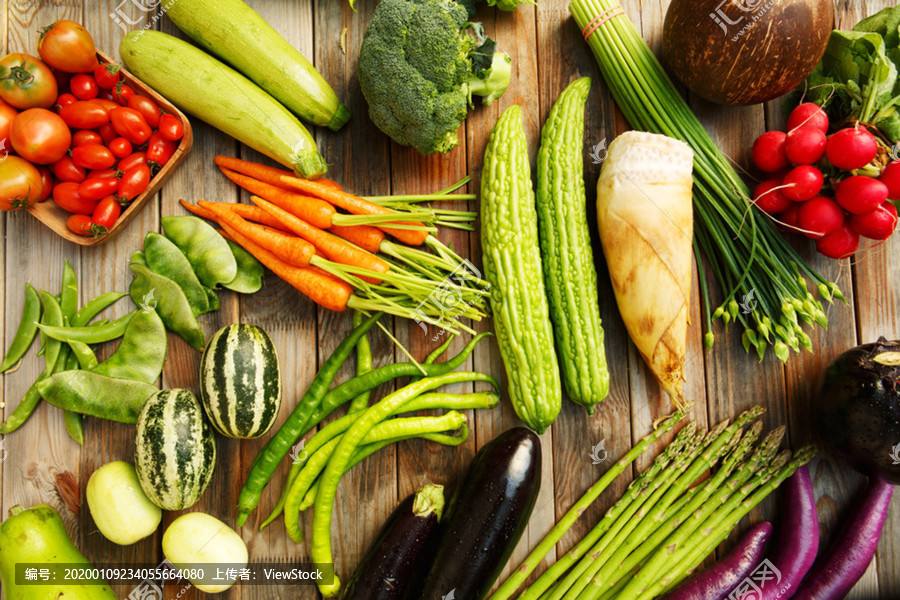 蔬菜颜色各异 吃出一道“彩虹”才能营养全面