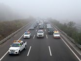 石安高速：雾天实施压车带道 护航公众安全出行