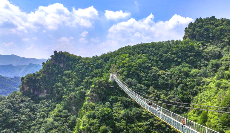 河北兴隆：山乡兴起旅游热