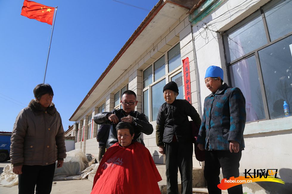 "3月7日,张家口市万全区旧堡乡赐沟村村民来