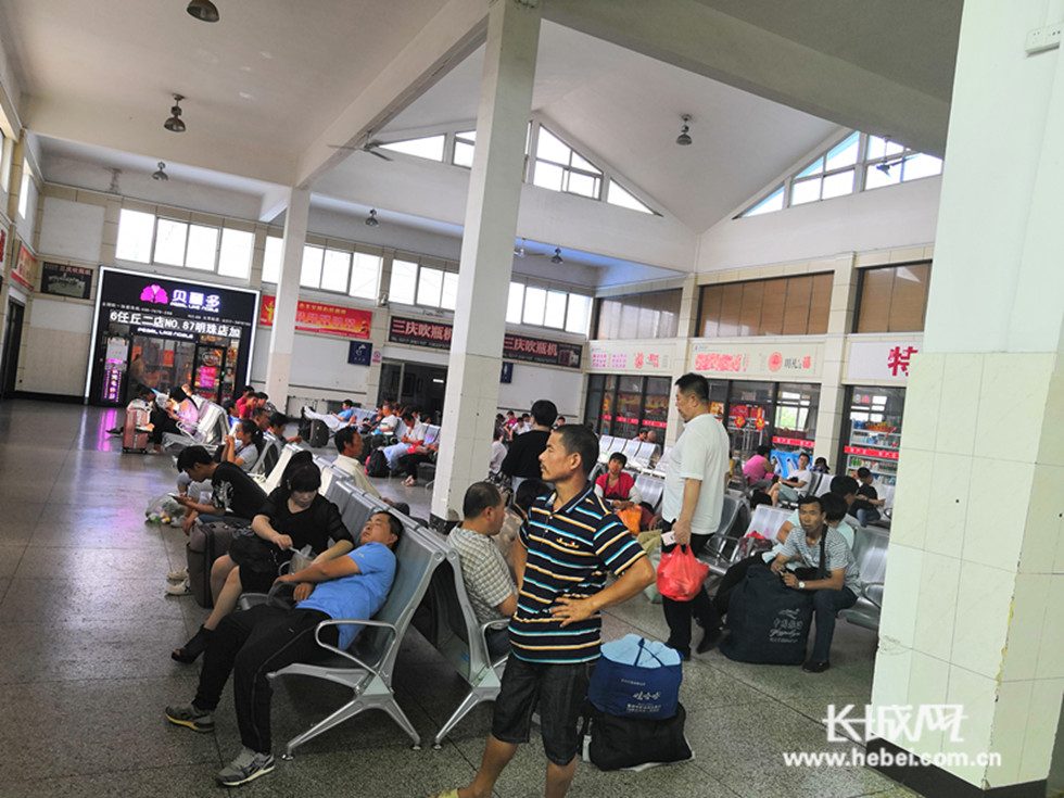 沧州火车站候车室图片图片