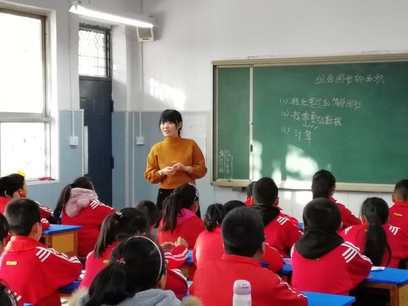 帮助教师积累经验,快速成长,11月19日,金地小学与学区内的南高基学校