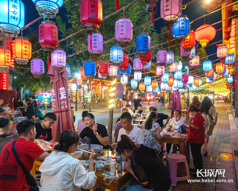 正定古城美食街图片