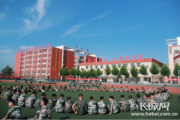 景县中学新校区图片