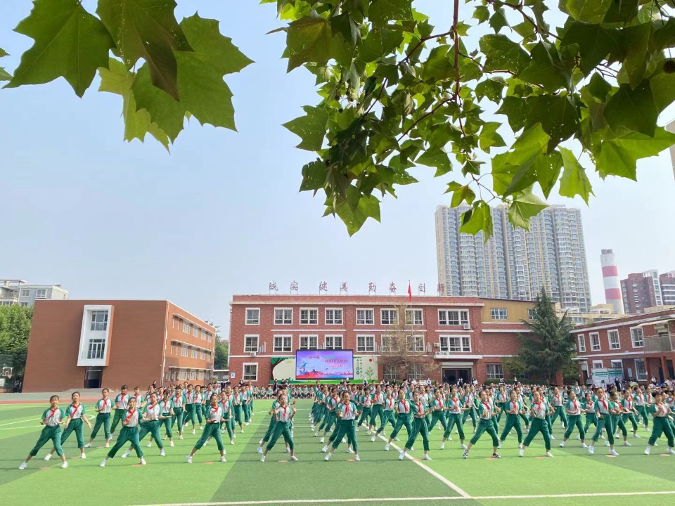 金地小学首届校长杯校园足球联赛开赛