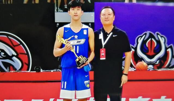 祝贺！石家庄二中首夺全国高中男篮总冠军！