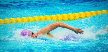 李冰洁领衔夺得女子4×200米自由泳接力金牌
