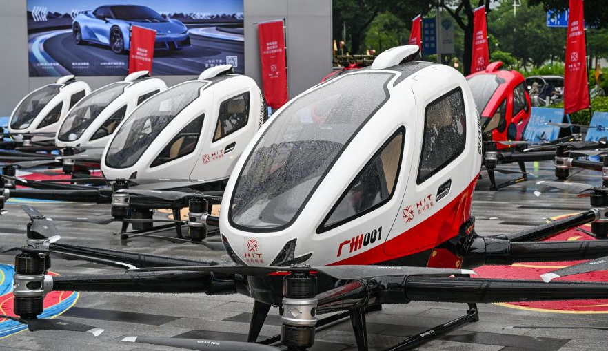 低空航展助力广州建设国内首个载人飞行商业化运营城市