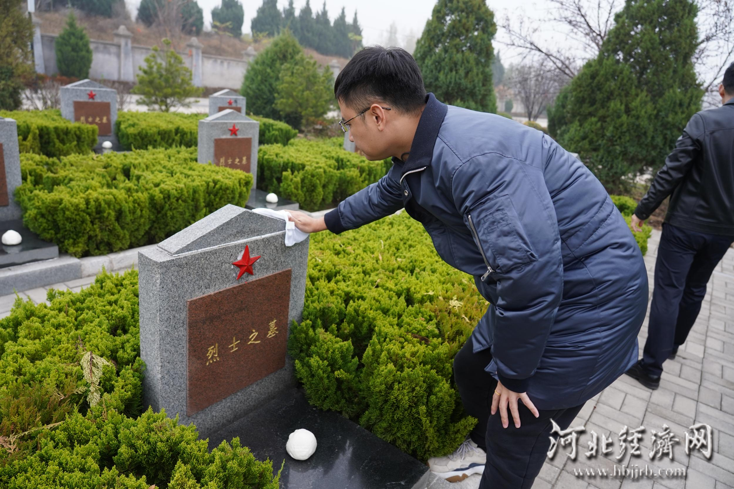 青岛烈士陵园烈士名单图片